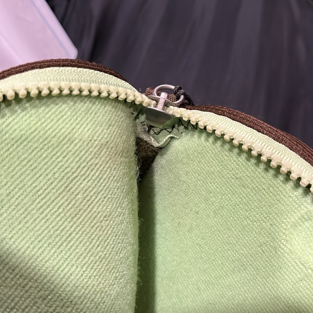 Built Computer Bag W/ Adjustable Strap - Picture 7 of 8